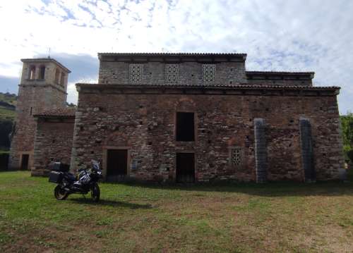 Iglesia de San Pedro de Nora