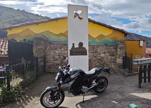 Monumento al Padre Angel