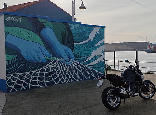 MANOS DE NIEVA, NUDOS Y MAR